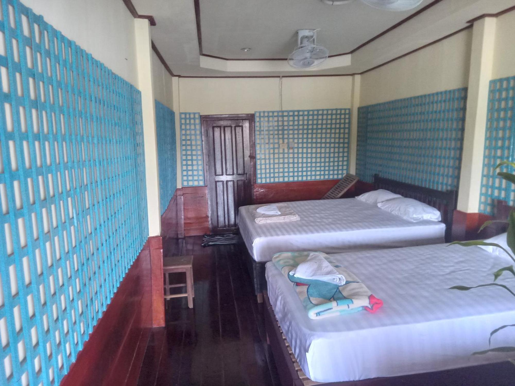 Friendship Guest House Ban Dondét Buitenkant foto